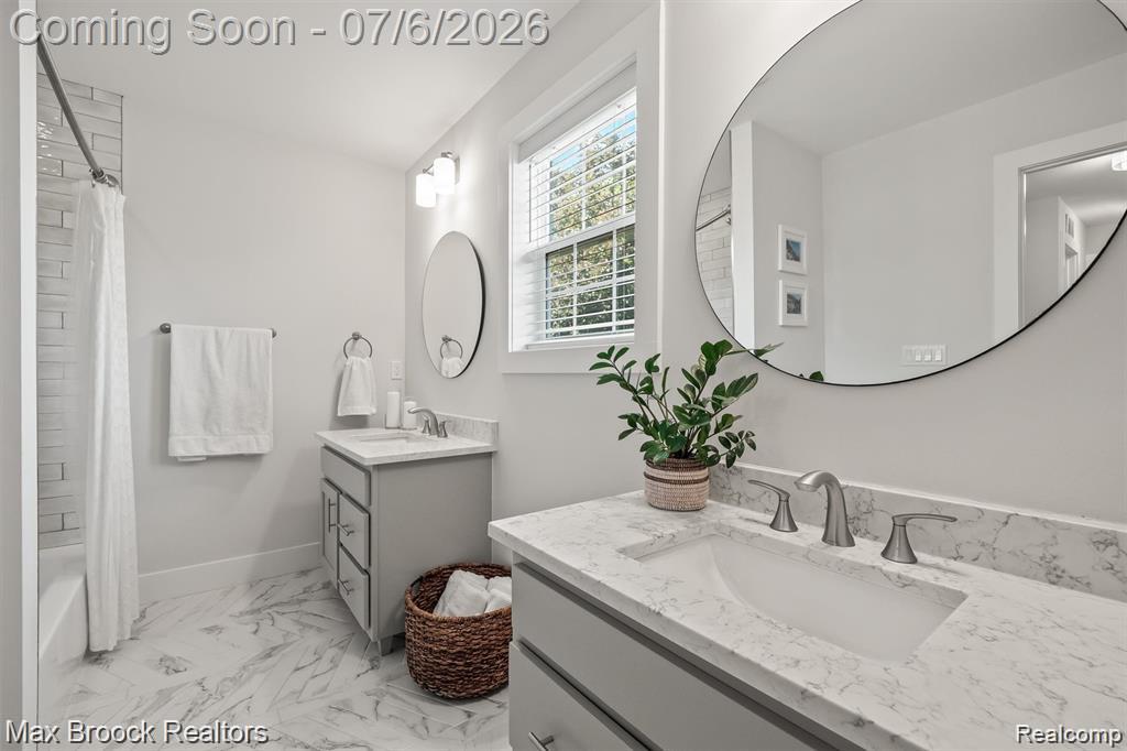 402 N Alexander Avenue, Royal Oak, MI 48067 — Photo 20