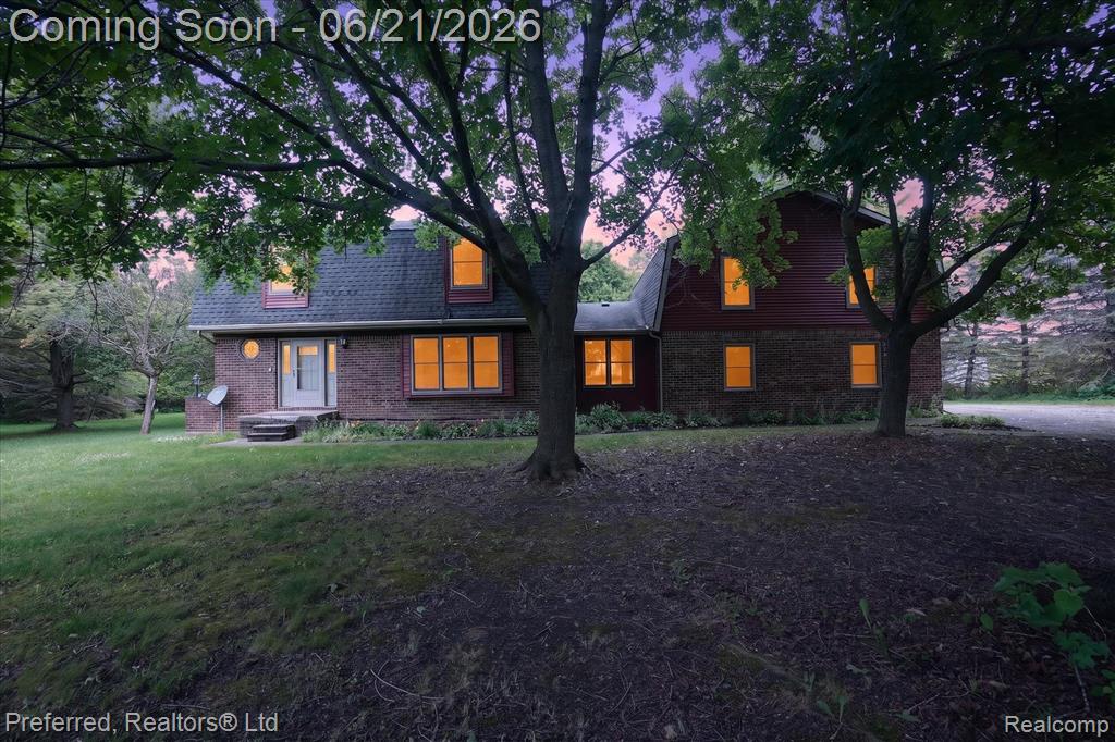 9065 E Richfield Road, Davison, MI 48423 — front exterior