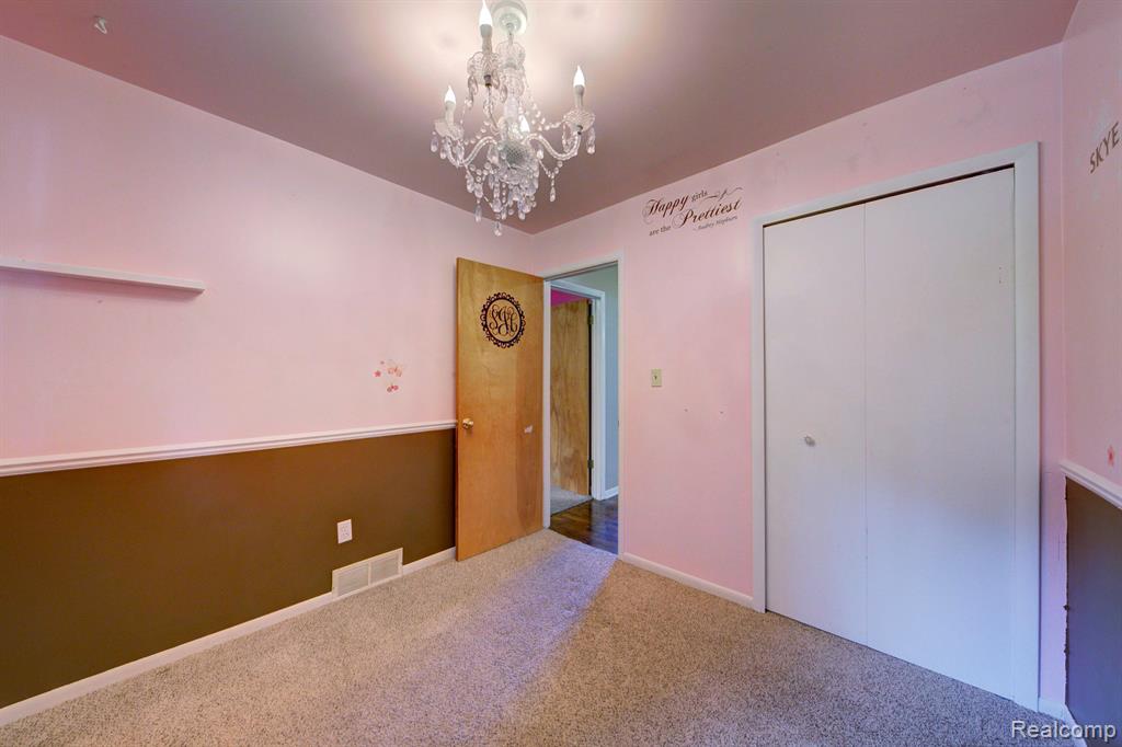 8246 FORREST Drive, Canton, MI 48187 — Photo 19