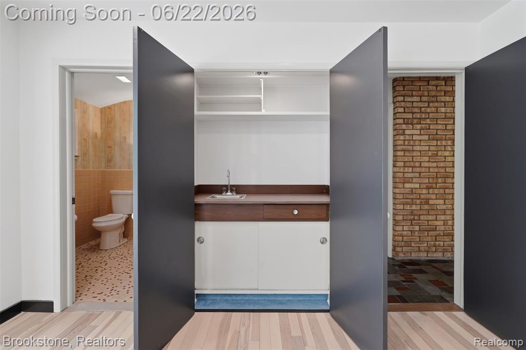 4190 Valley Forge Road, Bloomfield Hills, MI 48301 — Photo 17