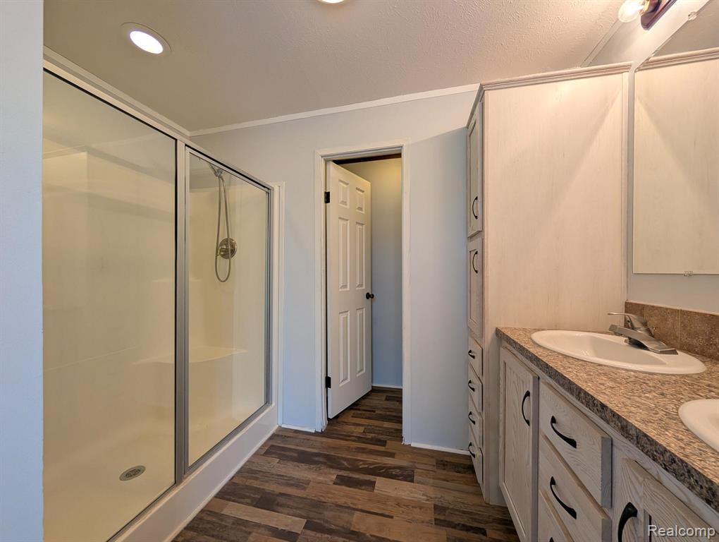 11045 Woodland Ridge Court, South Lyon, MI 48178 — Photo 18