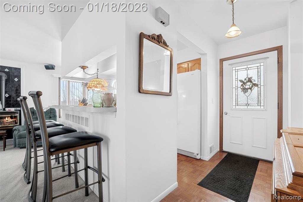 30352 Windsor, 21, Rockwood, MI — Photo 3