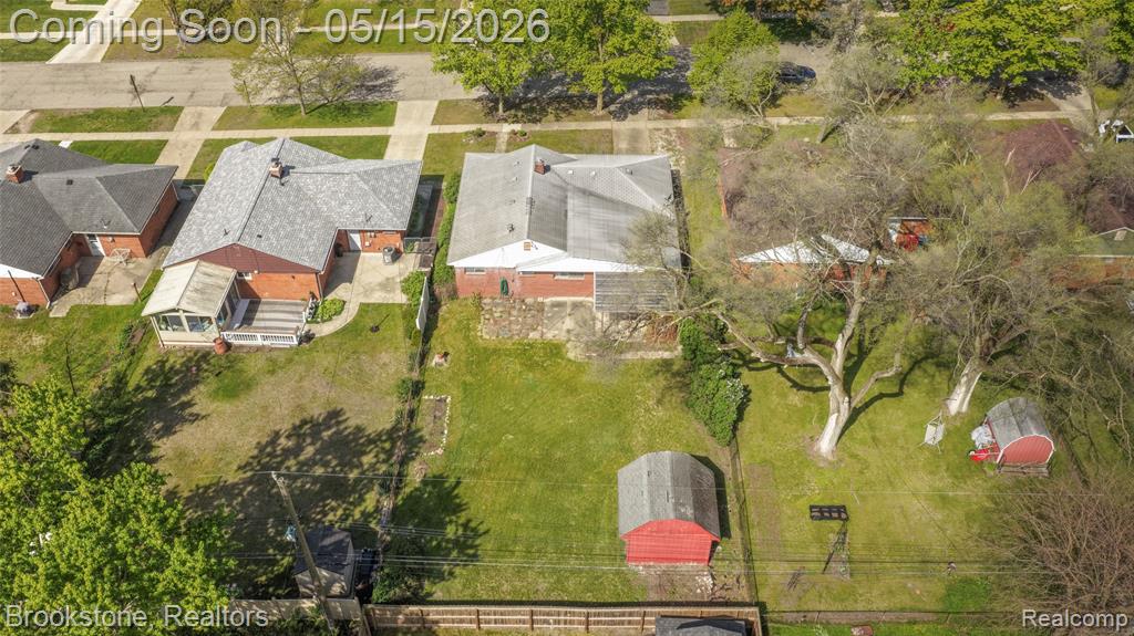 250 NOBLE, Milford, MI 48381 — Photo 3