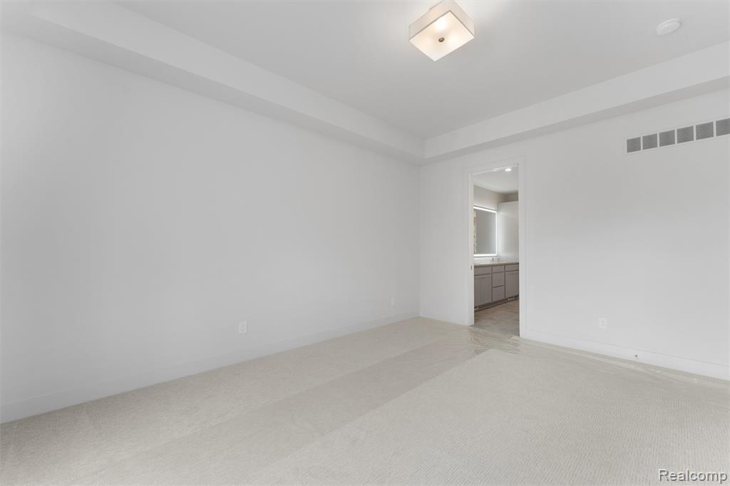 66 South Trail Court, Troy, MI 48083 — Photo 25