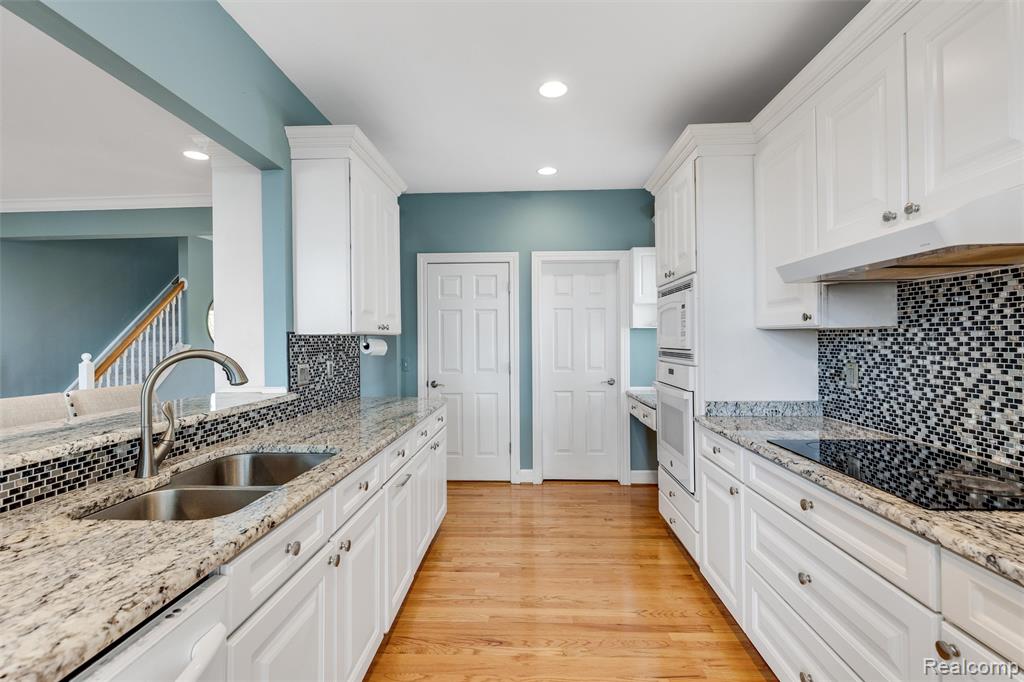 30134 Jefferson Avenue, Saint Clair Shores, MI 48082 — Photo 10
