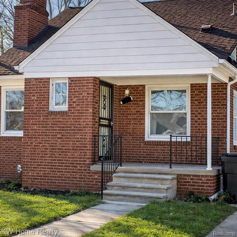 9343 Memorial Street, Detroit, MI 48228 — front exterior