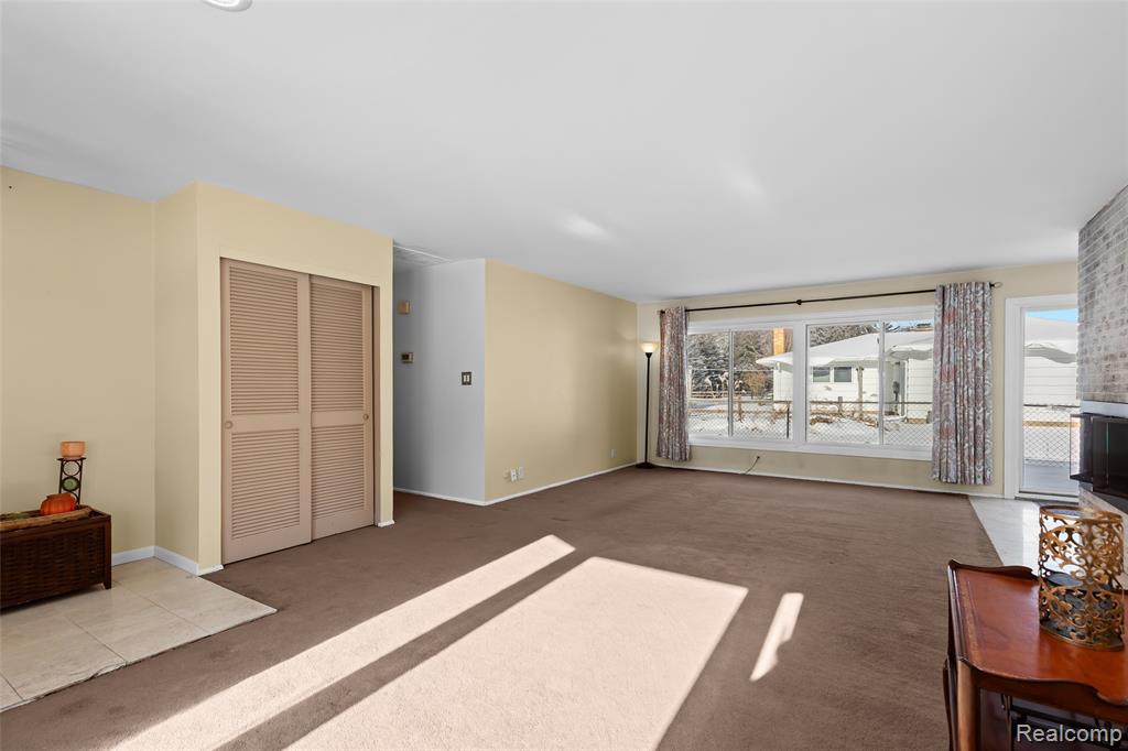 7275 Merrybrook, West Bloomfield, MI — Photo 3