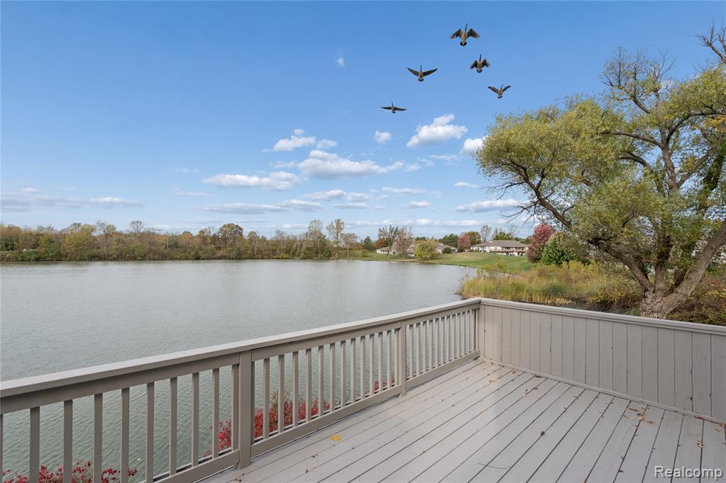 9502 Fenwin Drive, Grand Blanc, MI 48439 — Photo 41