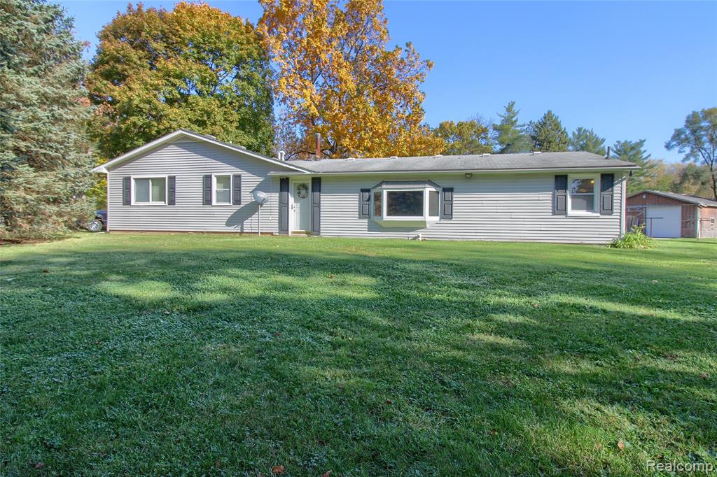 24200 Martindale Road, South Lyon, MI 48178