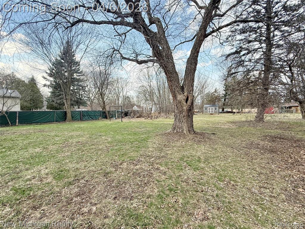 1224 W Bristol Road, Flint, MI 48507 — Photo 27