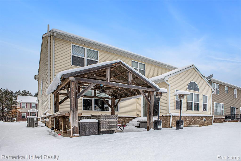 59696 Twin Pines Drive, New Hudson, MI 48165 — Photo 22