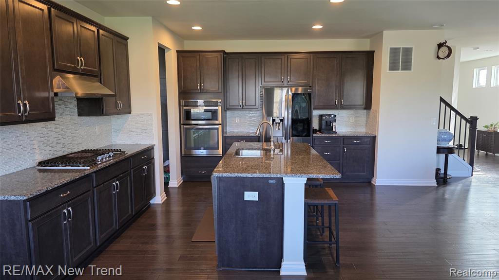 49717 Hartwick Drive, Novi, MI — Photo 10