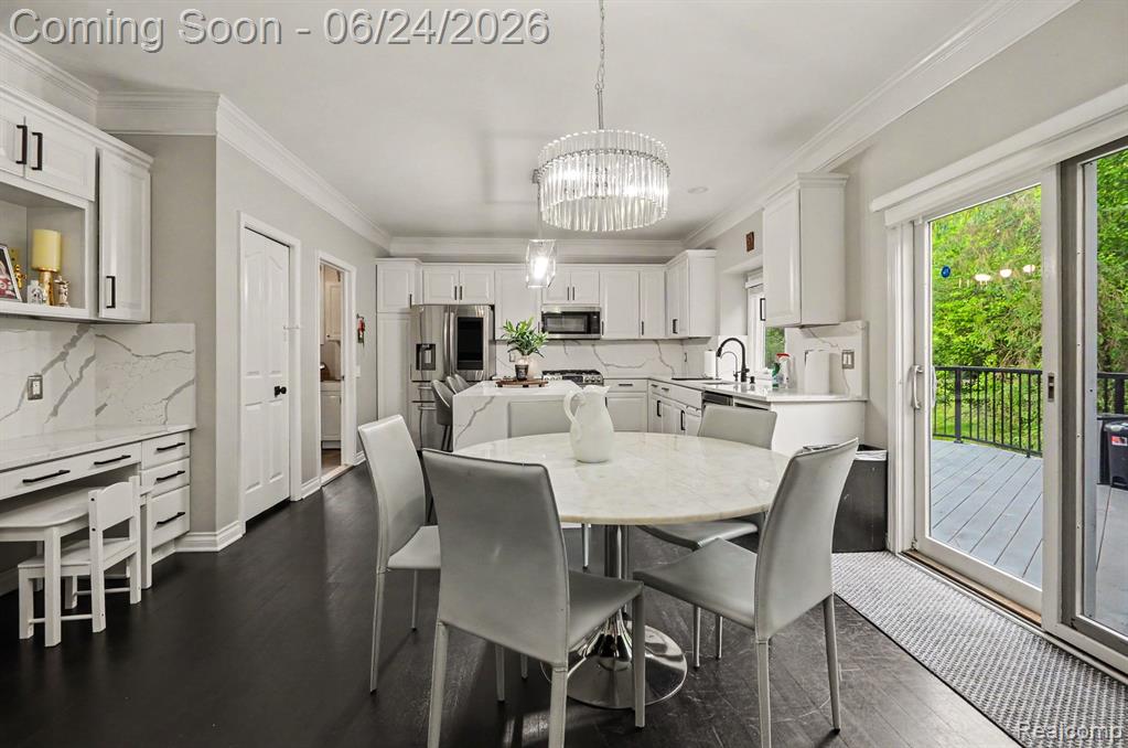 4575 Northridge Court, West Bloomfield, MI 48323 — Photo 38
