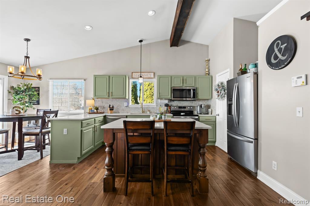6581 WEDGEWOOD Court, Waterford, MI 48327 — Photo 8