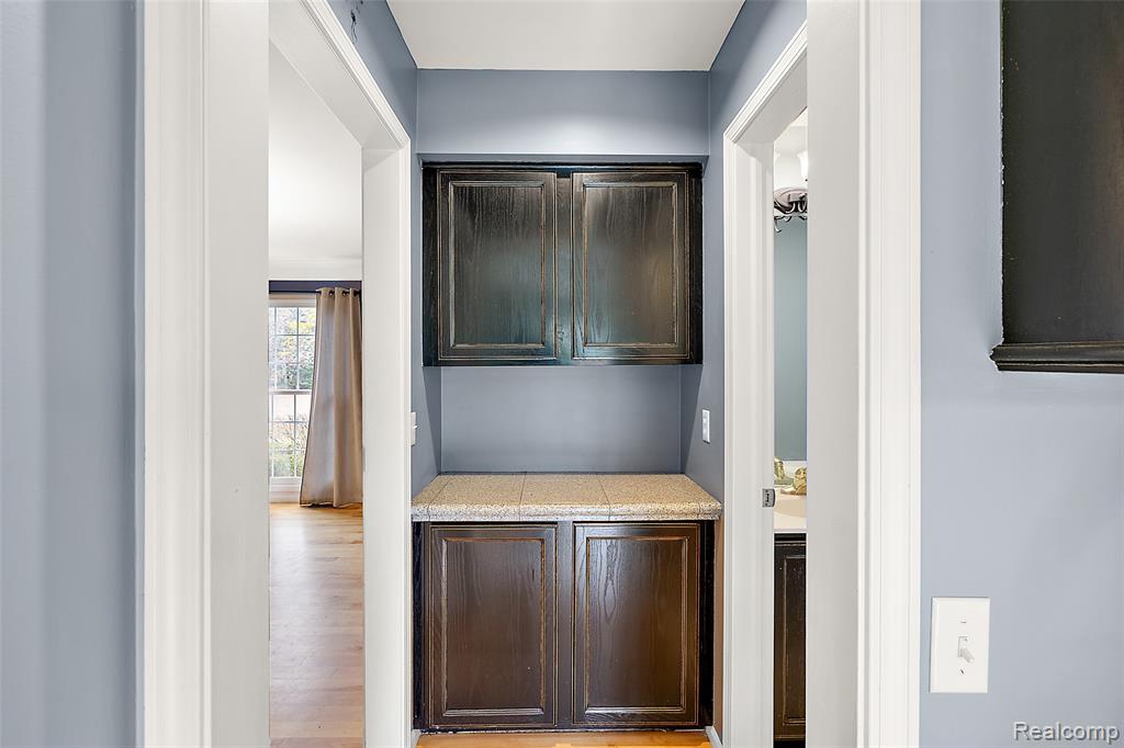 5699 Applegrove Drive, West Bloomfield, MI 48324 — Photo 10