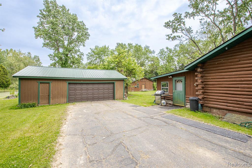 5180 Hillsboro Road, Davisburg, MI 48350 — Photo 41