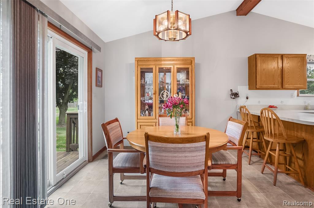 59652 Sunridge Drive, New Hudson, MI 48165 — Photo 12