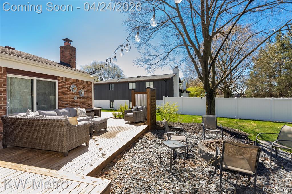 5267 Winchester Drive, Troy, MI 48085 — Photo 48