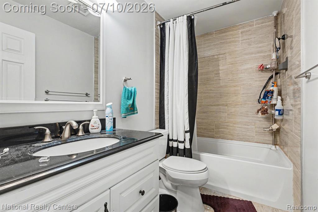 4771 Hatchery Road, Waterford, MI 48329 — Photo 14