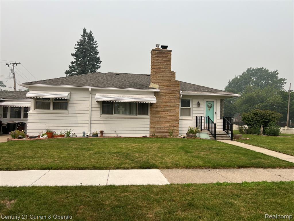 12024 Barberry Street, Southgate, MI 48195