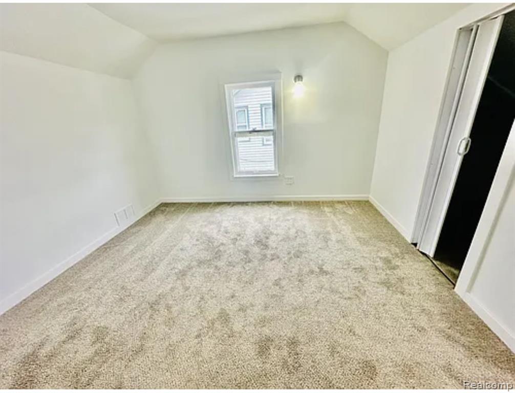 8175 Central, Center Line, MI 48015 — Photo 9