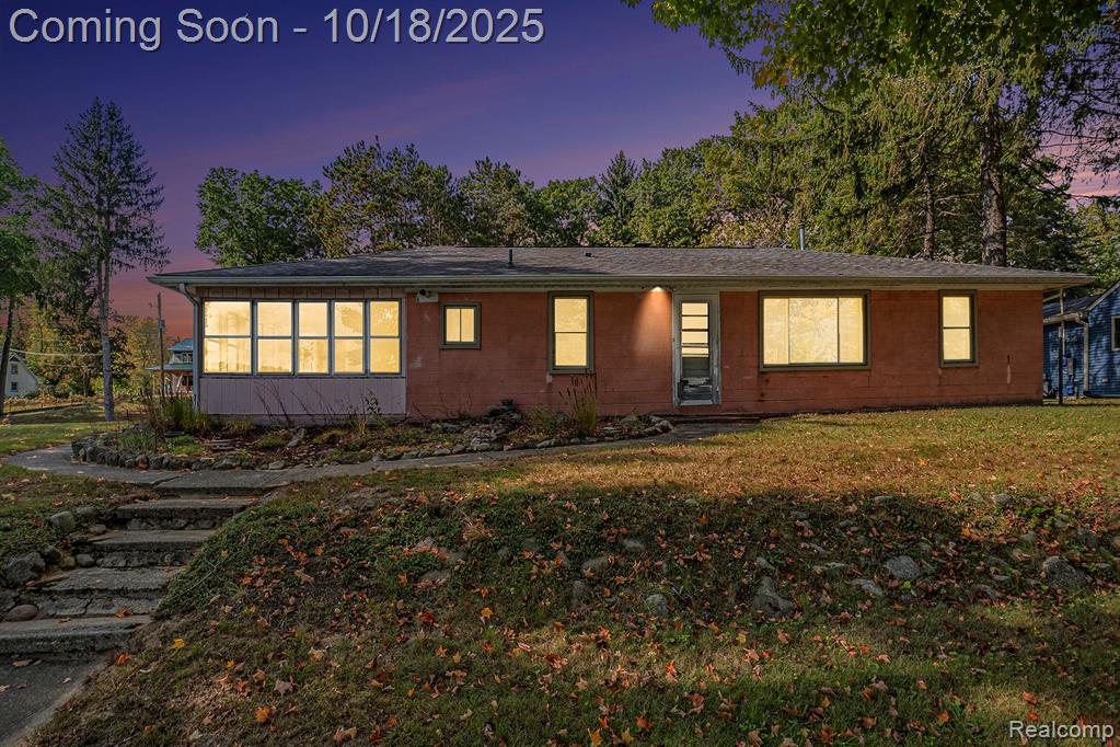 15303 Longfellow Drive, Byron, MI 48418 — Photo 2