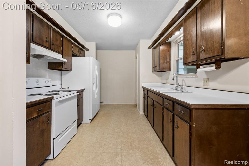 12489 Jennings Road, Linden, MI 48451 — Photo 9