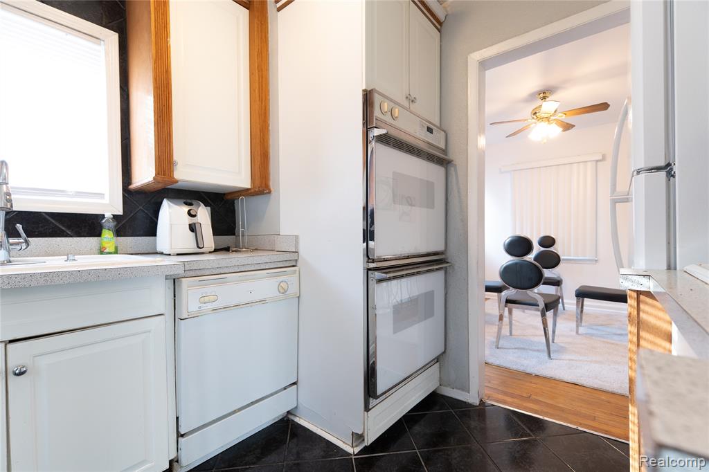 10301 Berkshire Street, Detroit, MI 48224 — Photo 12