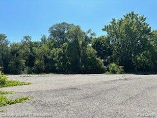 7585 BELLEVILLE Road, Belleville, MI, 48111