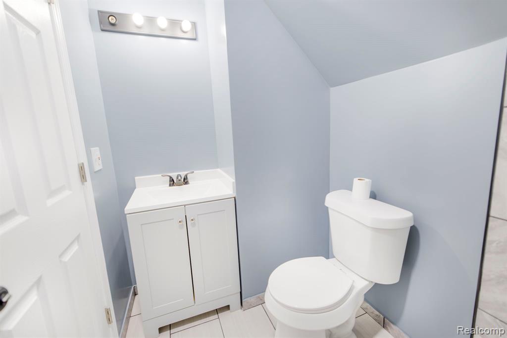 5228 Elmer Street, Detroit, MI 48210 — Photo 25