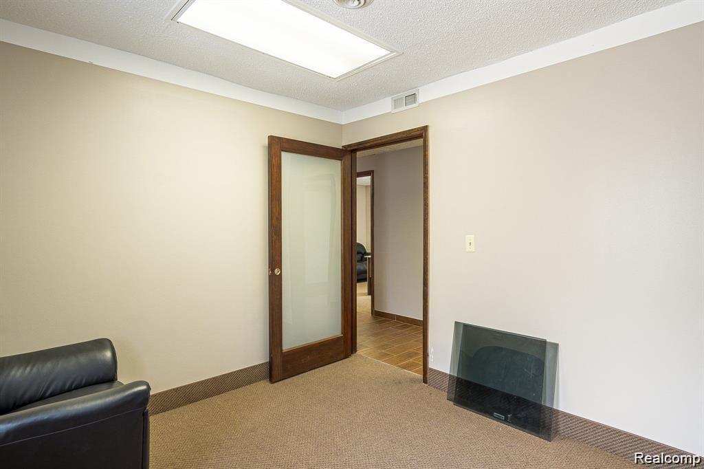 16825 W Warren Avenue, Detroit, MI 48228 — Photo 10