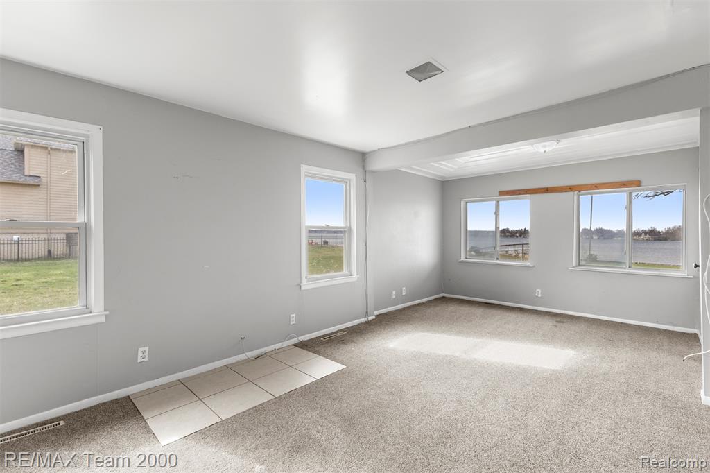 4390 Cass Elizabeth Road, Waterford, MI 48328 — Photo 14
