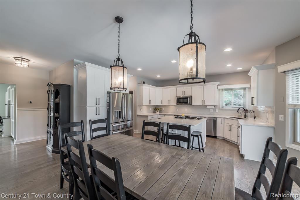 914 SHREWSBURY Drive, Clarkston, MI 48348 — Photo 13