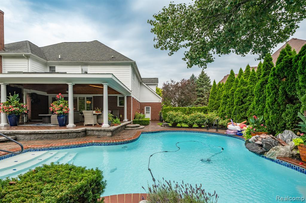 53844 Cherrywood Drive, Shelby Twp, MI 48315 — Photo 11