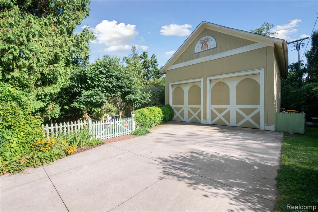 323 BENJAMIN Street, Romeo, MI 48065 — Photo 44
