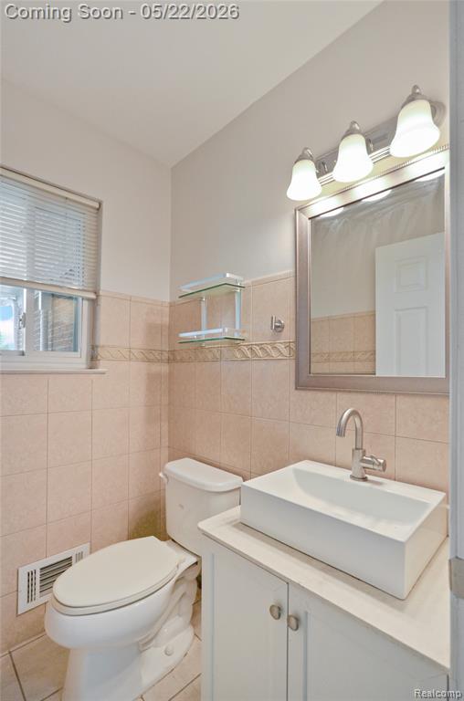4048 Augustine Drive, Sterling Heights, MI 48310 — Photo 27