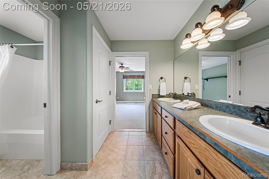 8425 Grays Drive, Grosse Ile, MI 48138 — Photo 34