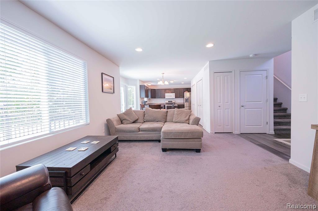 37467 S Dianne Lane, New Boston, MI 48164 — Photo 9