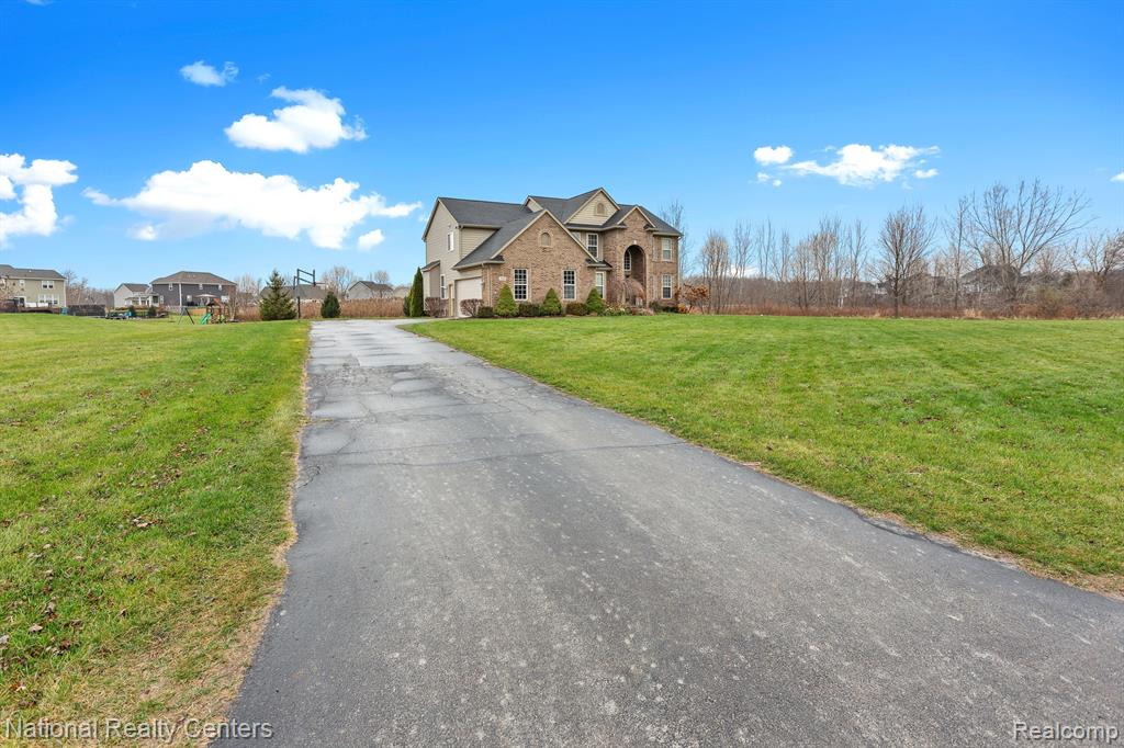 316 Lenox Lane, Brighton, MI 48114 — Photo 52