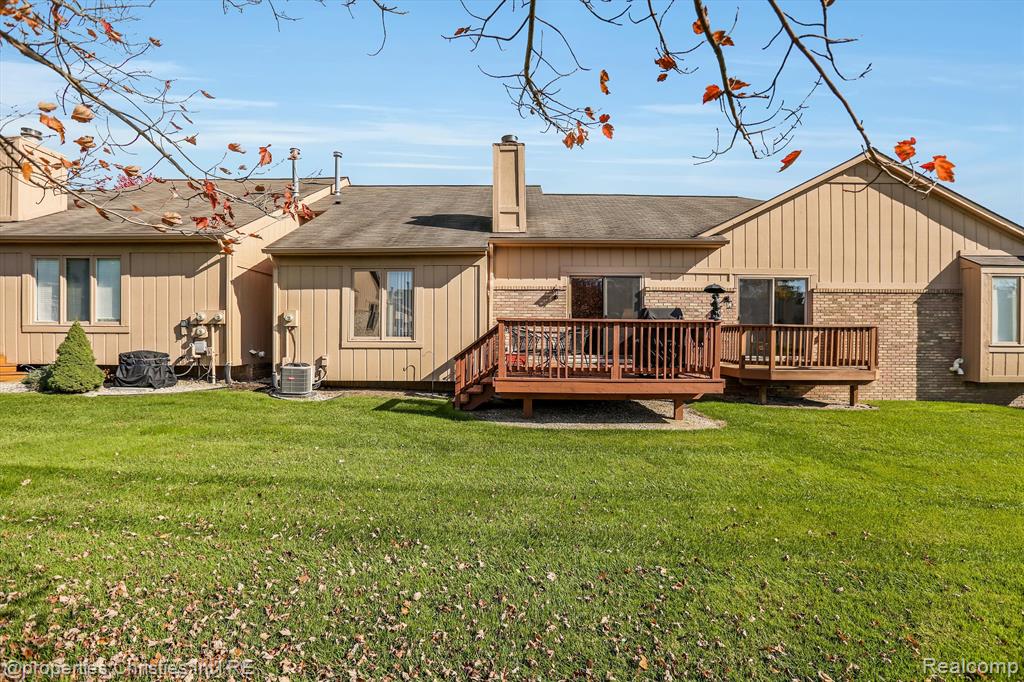 35211 White Pine Trail, Farmington Hills, MI 48335 — Photo 30