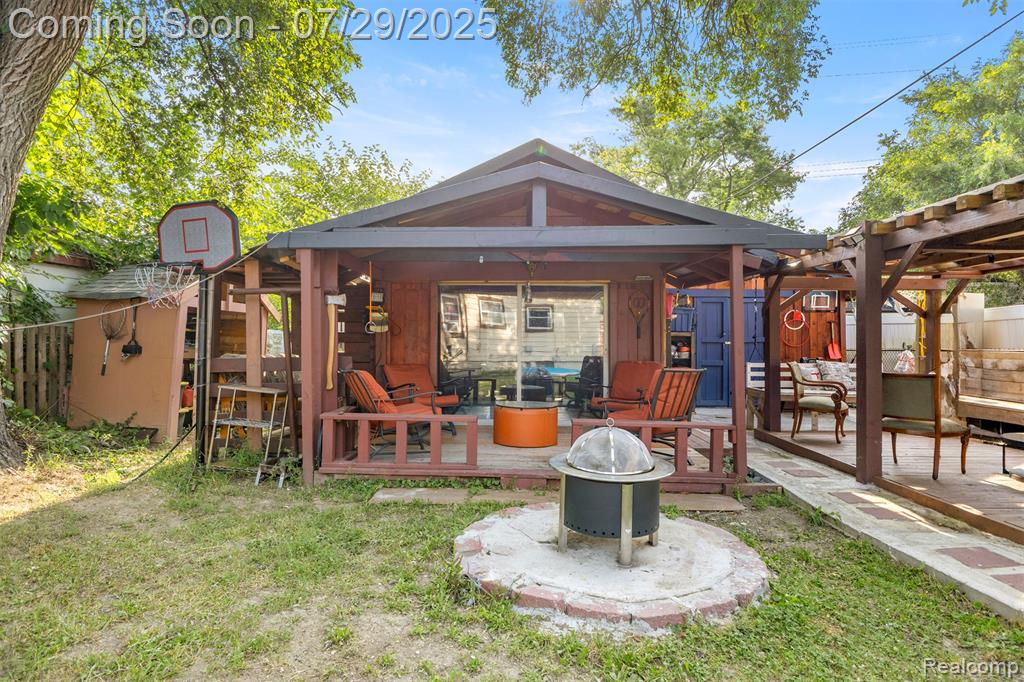 6136 Brace Street, Detroit, MI 48228 — Photo 17