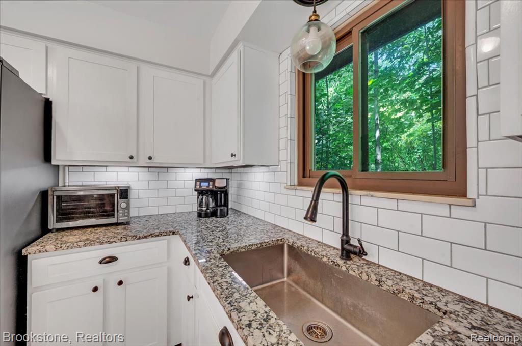 5067 Algonquin Boulevard, Clarkston, MI 48348 — Photo 12