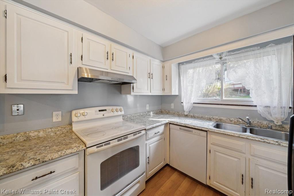1852 MIDVALE Avenue, Ypsilanti, MI 48197 — Photo 14