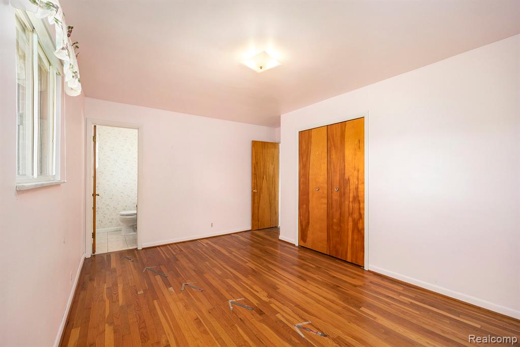 736 Beachway Drive, White Lake, MI 48383 — Photo 14
