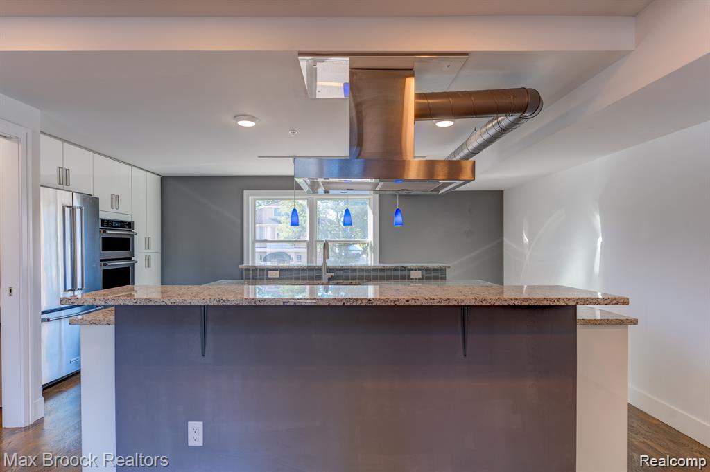 638 W 11 Mile Road, Royal Oak, MI 48067 — Photo 13