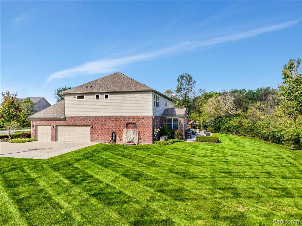 50565 Mayfield East Court, Canton, MI 48187 — Photo 66