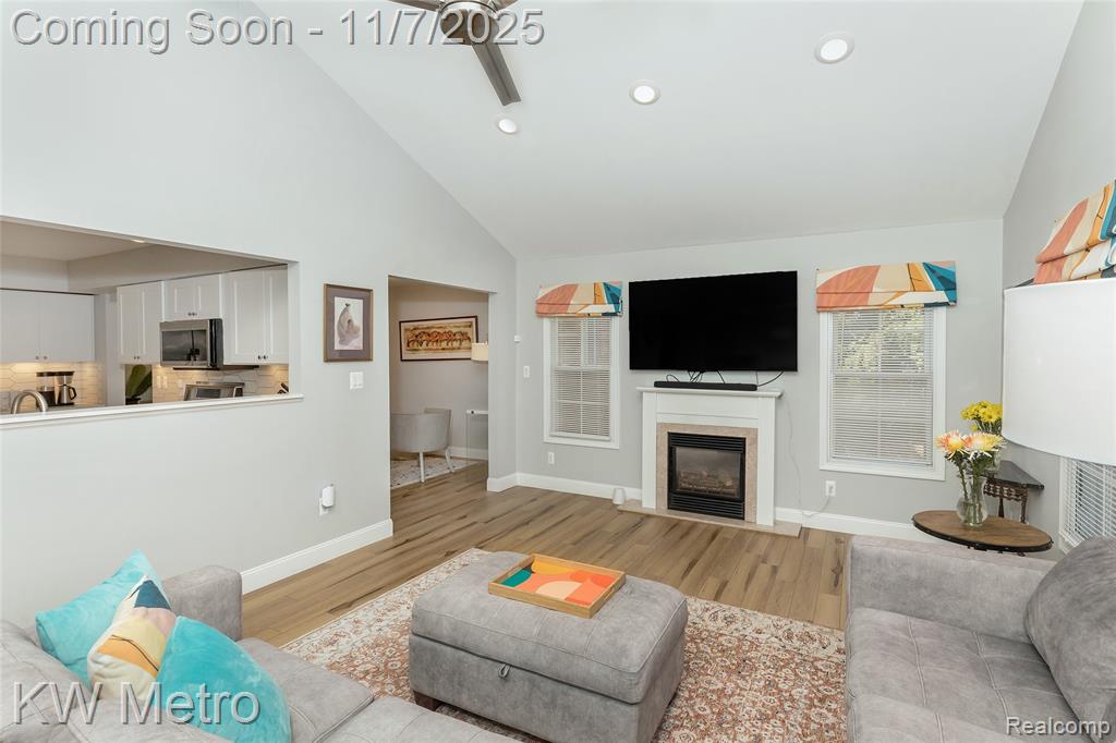 5338 Berwyck Drive, Troy, MI 48085 — Photo 11