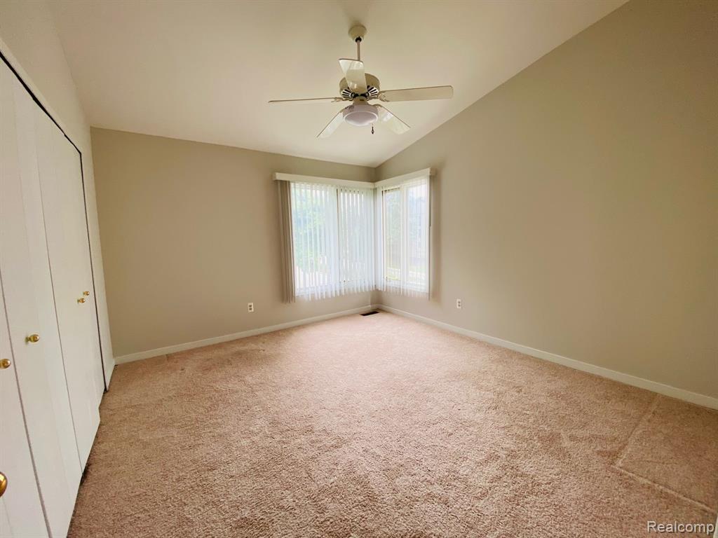 4038 Foxpointe Drive, West Bloomfield, MI 48323 — Photo 14