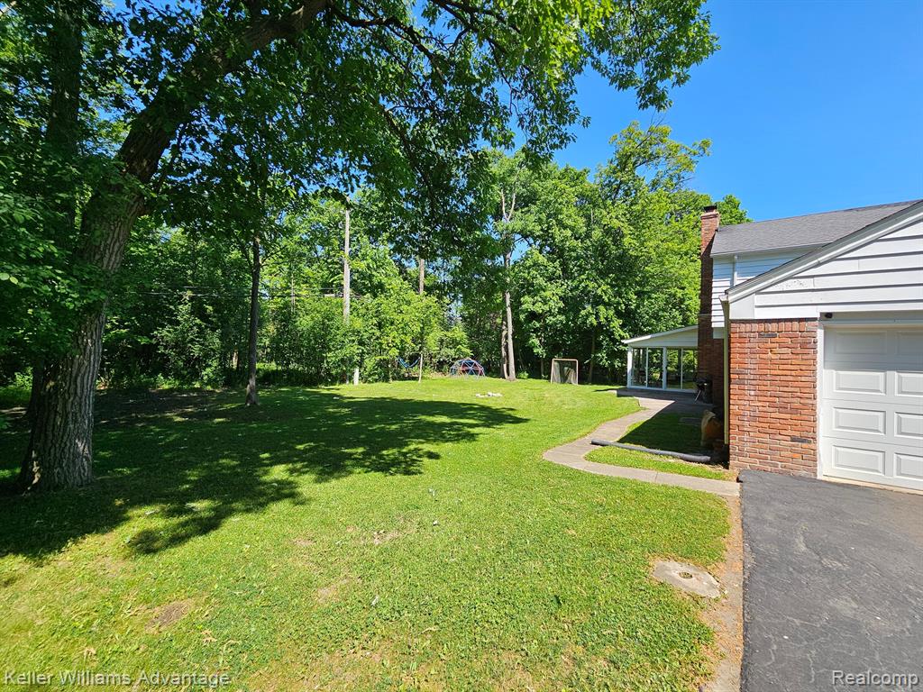5962 TROTTER Lane, West Bloomfield, MI — Photo 40