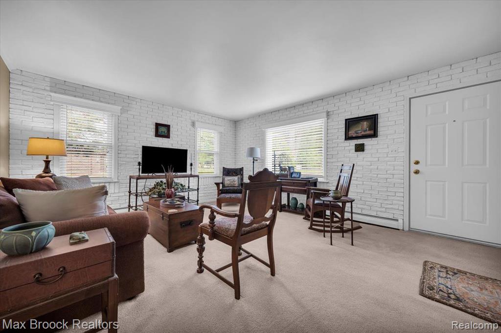 710 HARTLAND Drive, Troy, MI 48083 — Photo 3